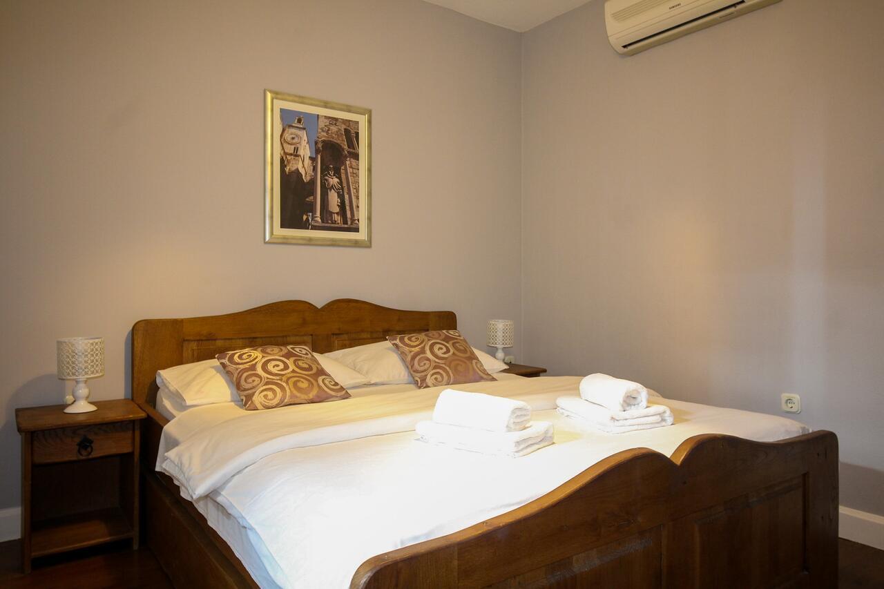 Villa Varos สปลิท ภายนอก รูปภาพ